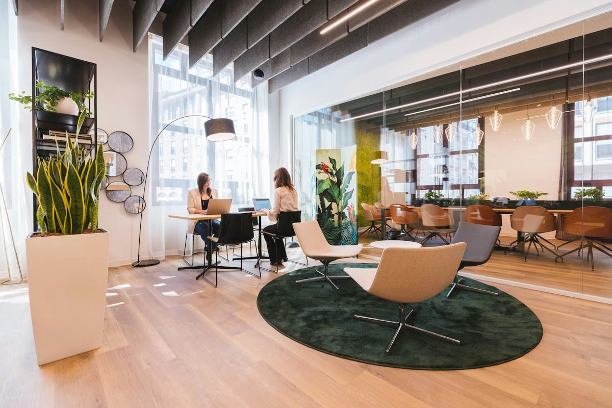 Bureau privé ou coworking - Comparatif espaces de travail Lyon